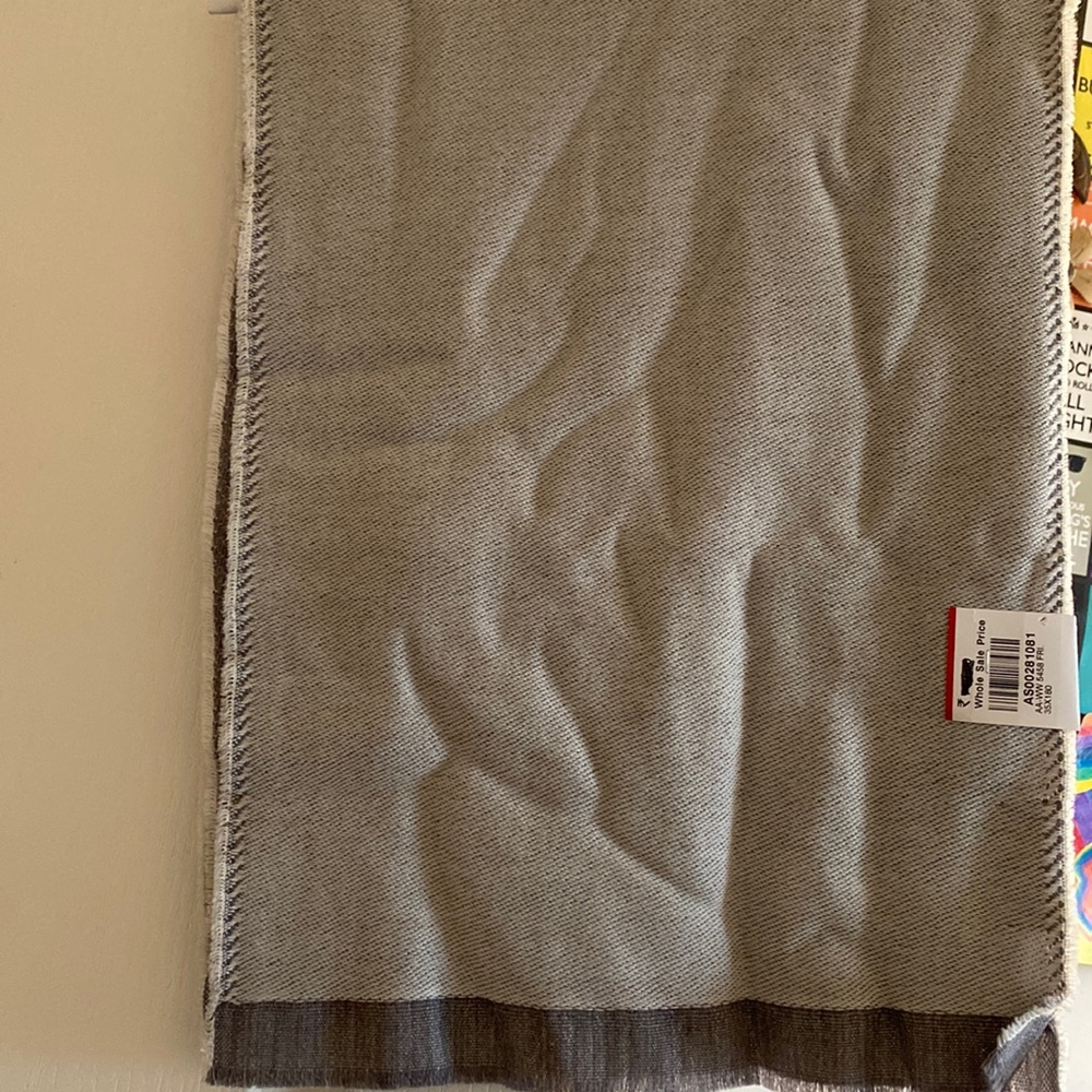 New Large Light Gray Fringed Washable Wrap/Shawl Scarf